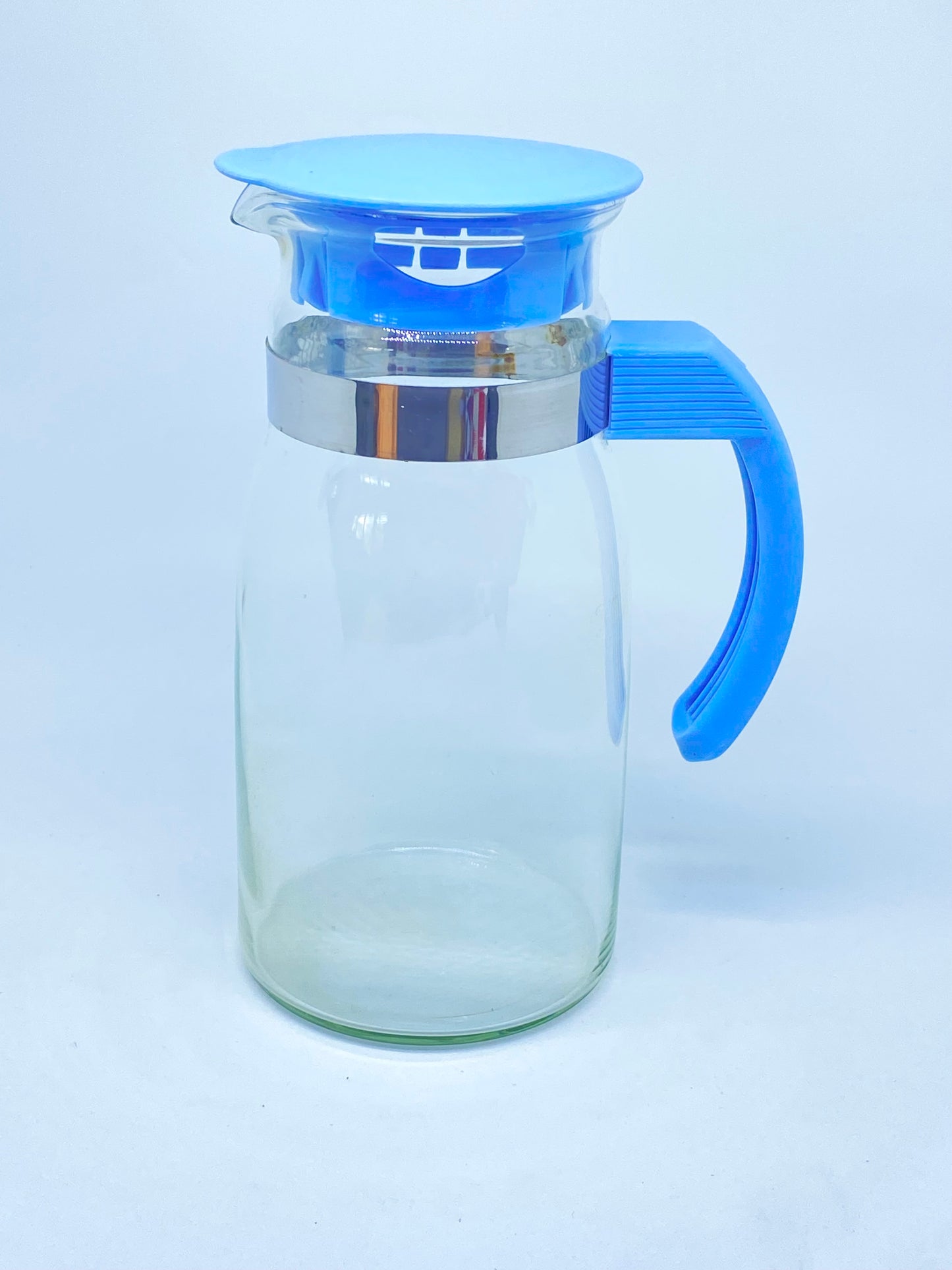 Vintage Pyrex water jug