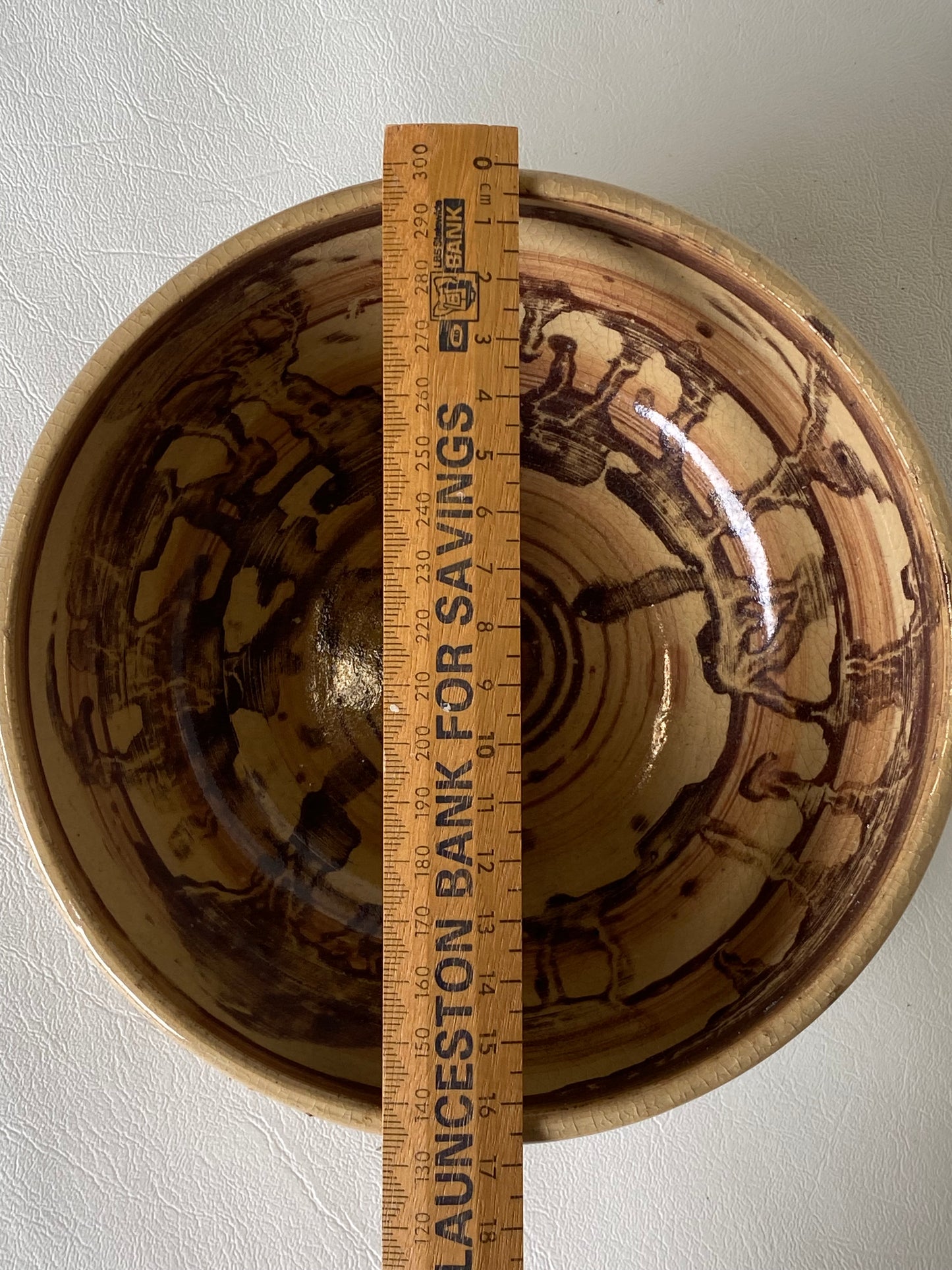 Rare Helena Chudocekova 1970s Port Arthur pottery bowl