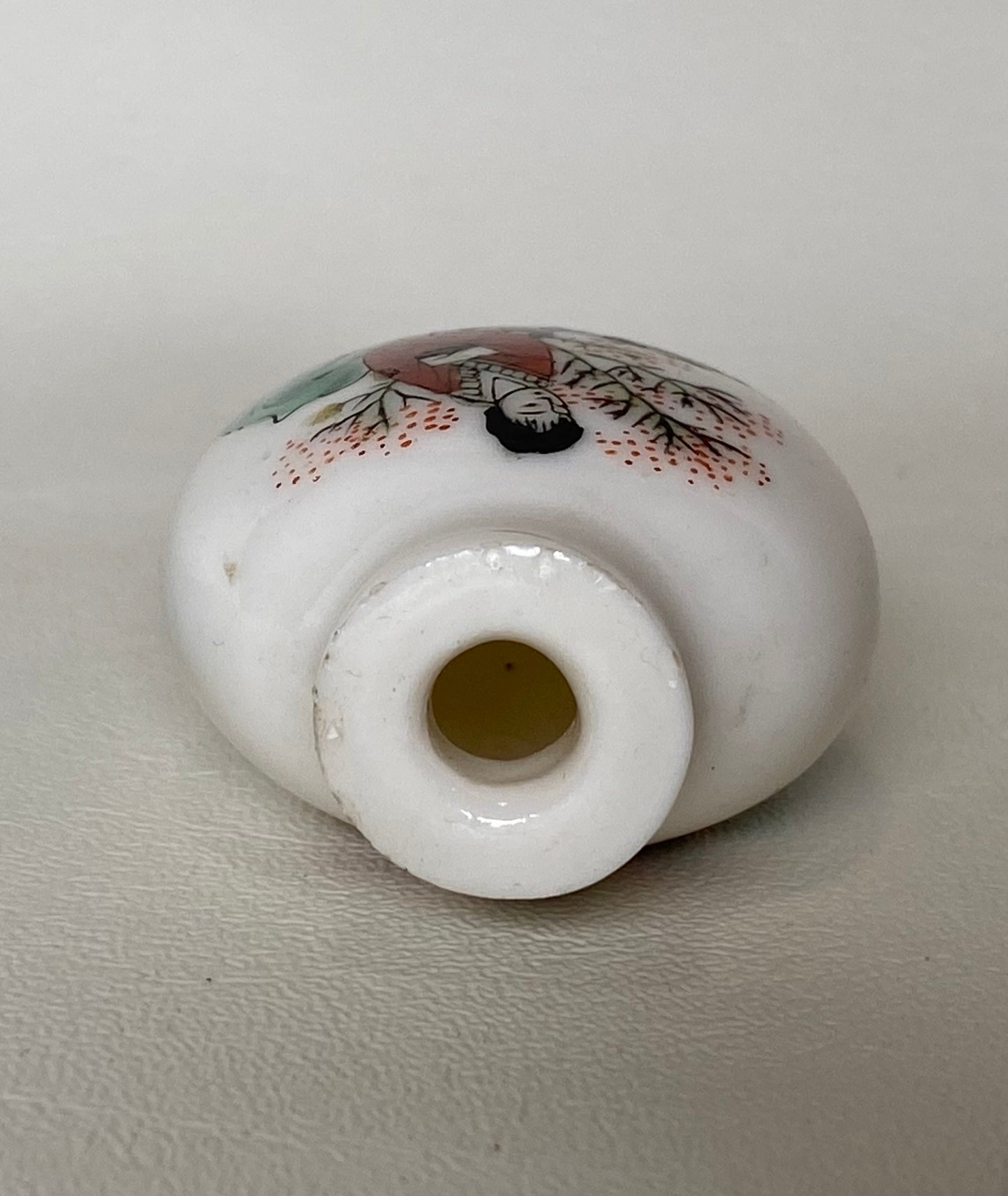 Antique Chinese ceramic Snuff Bottle with Jade Lid
