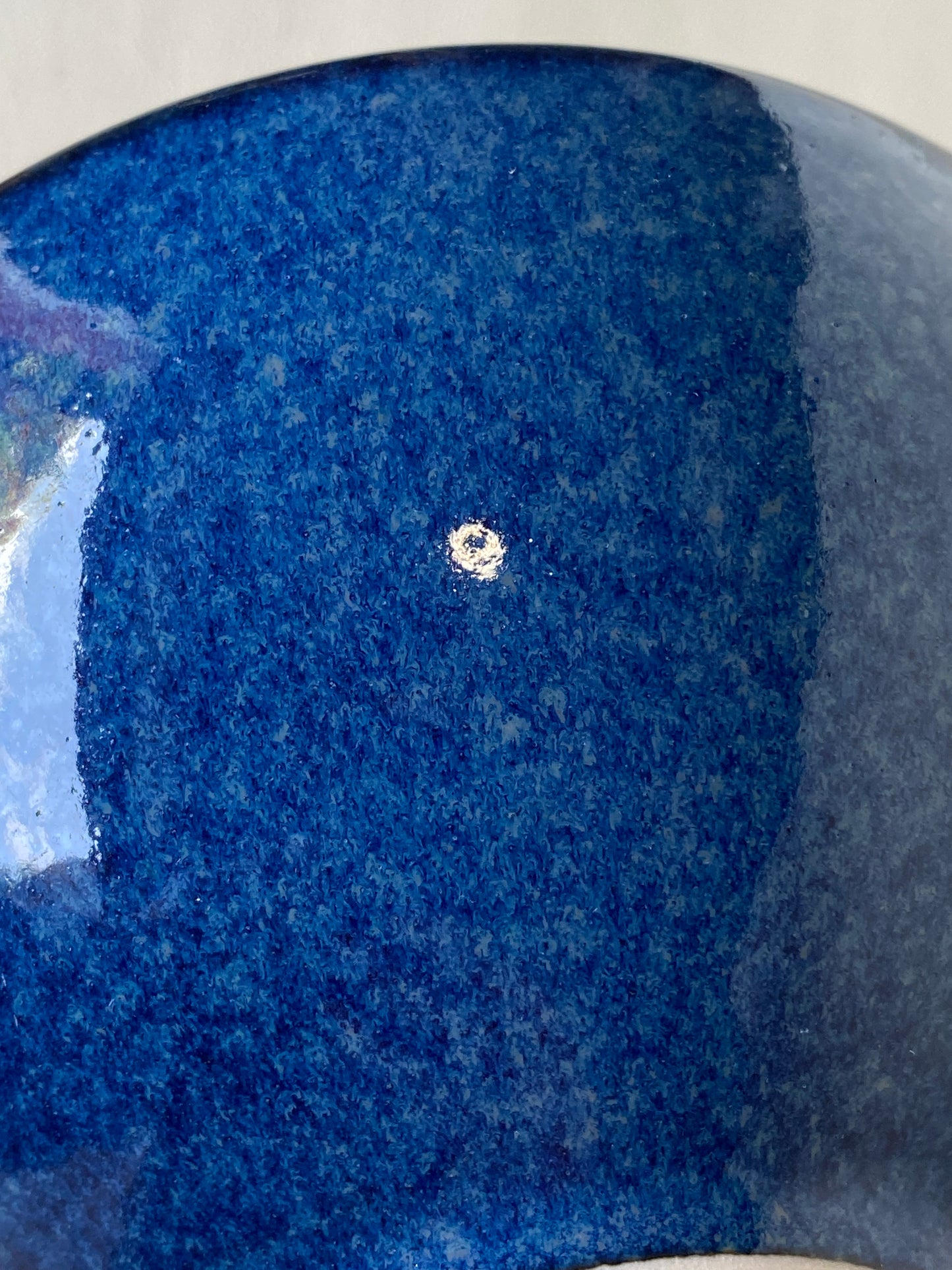Panogana Tasmania Bill Thomas collectable ceramic blue bowl