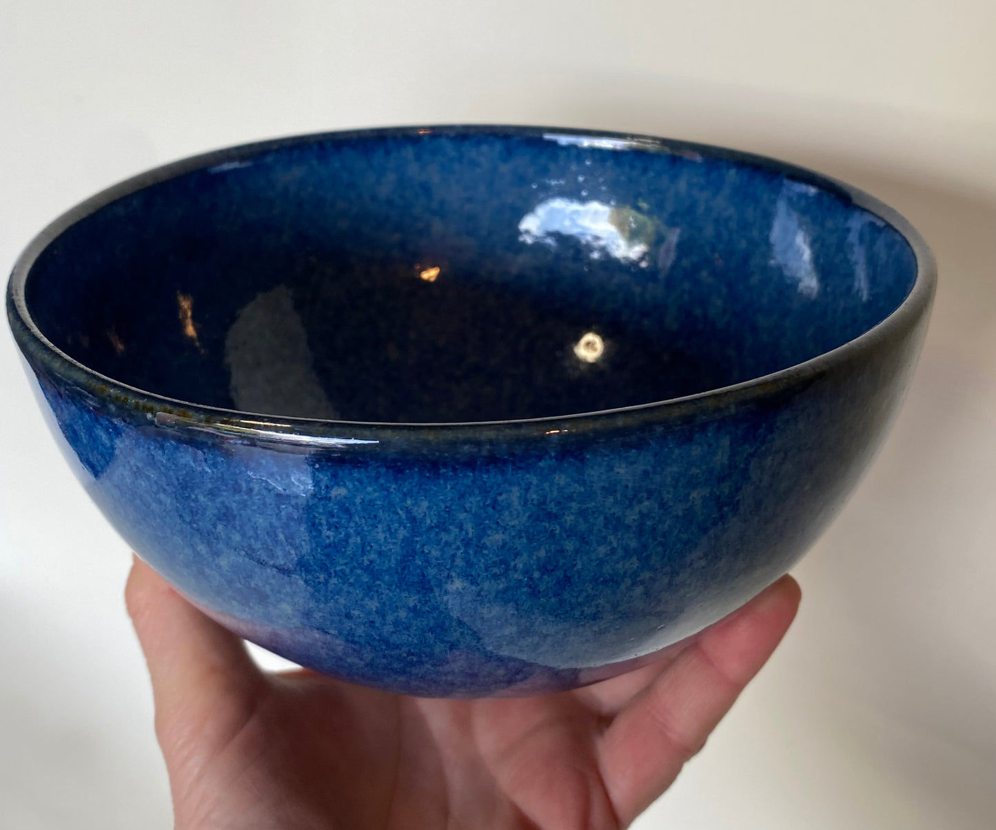 Panogana Tasmania Bill Thomas collectable ceramic blue bowl