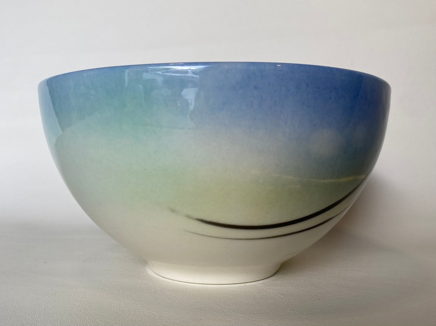 Large Bill Thomas Tasmania Panogana wind swept Bowl