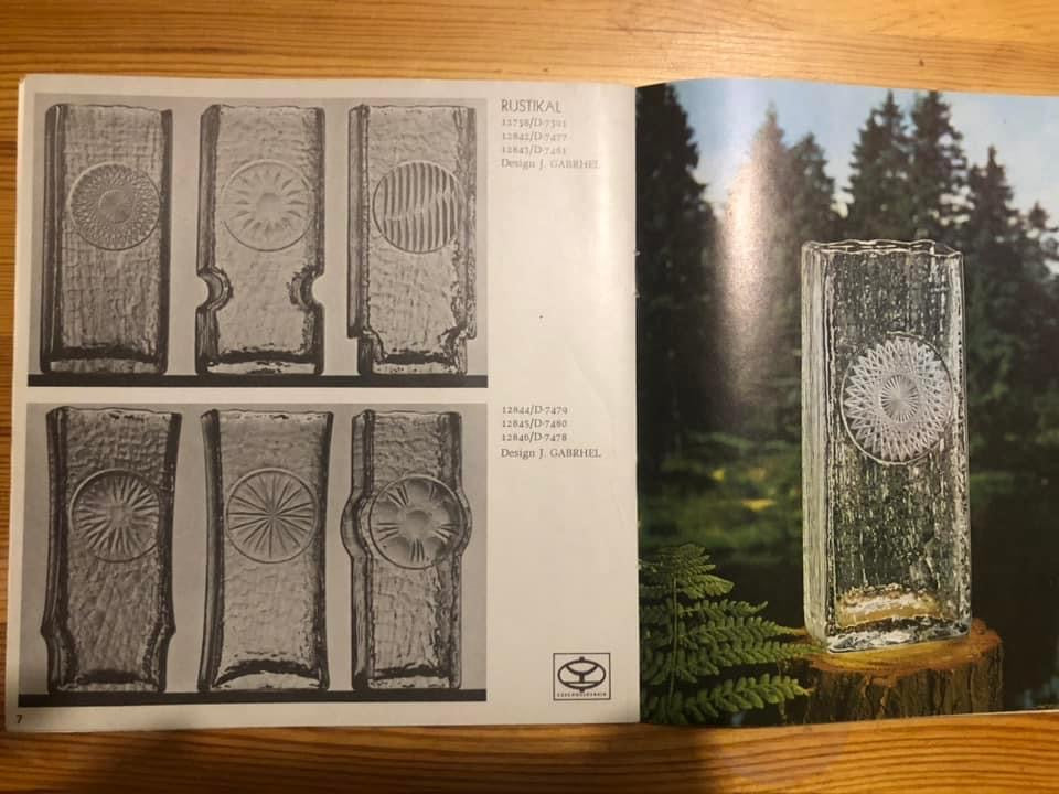 Vintage 1960s Czech Glass Vase - Jana Gabrhela design - Chlum u Třeboně - series ‘Rustikal’ 13333/07481