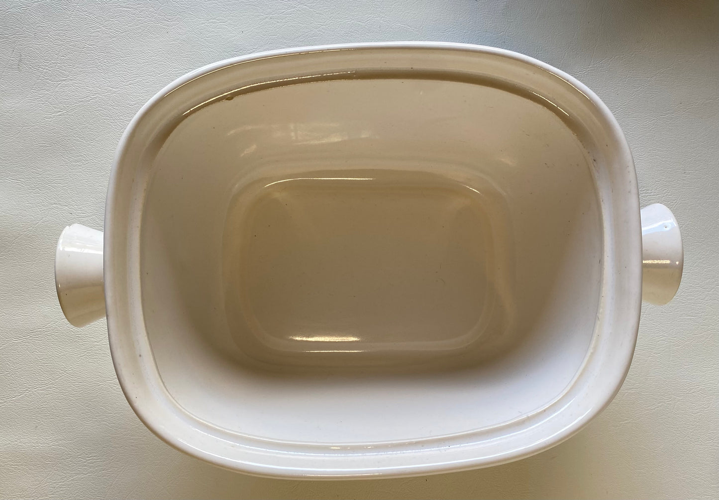 1960s Diana Australia Casserole Dish and Lid - Flannel-flower design