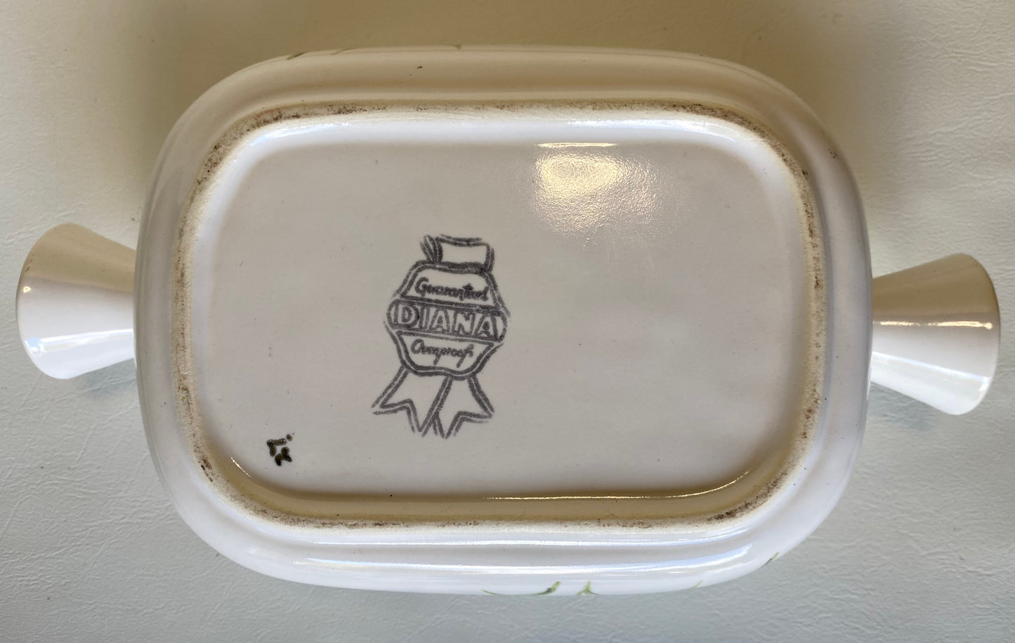 1960s Diana Australia Casserole Dish and Lid - Flannel-flower design