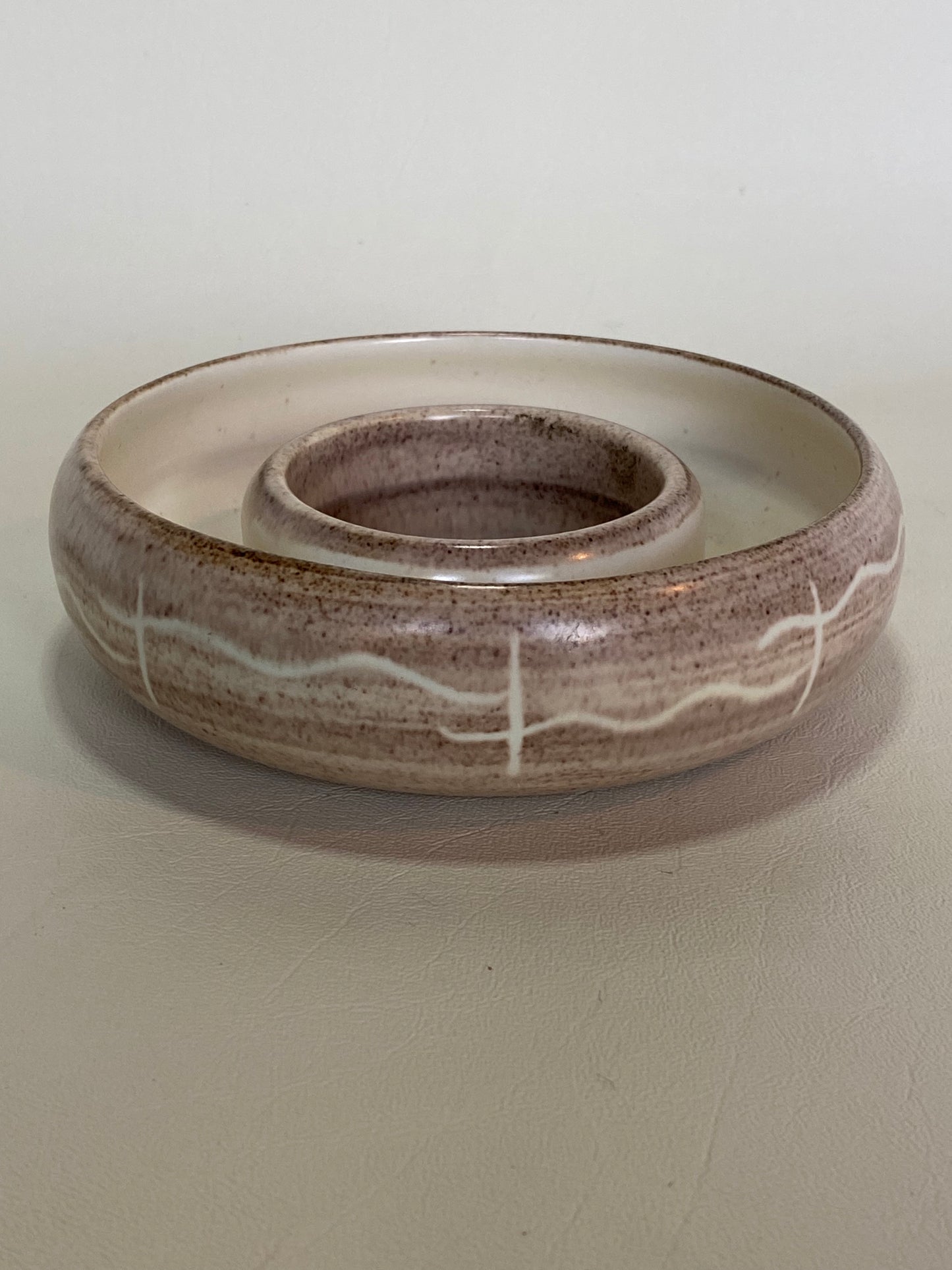 Charles Wilton Float Bowl Posy Ring - light purple and white
