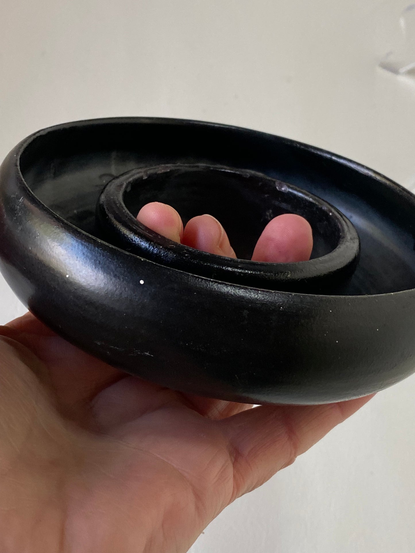 Charles Wilton float bowl pottery - posy ring - black