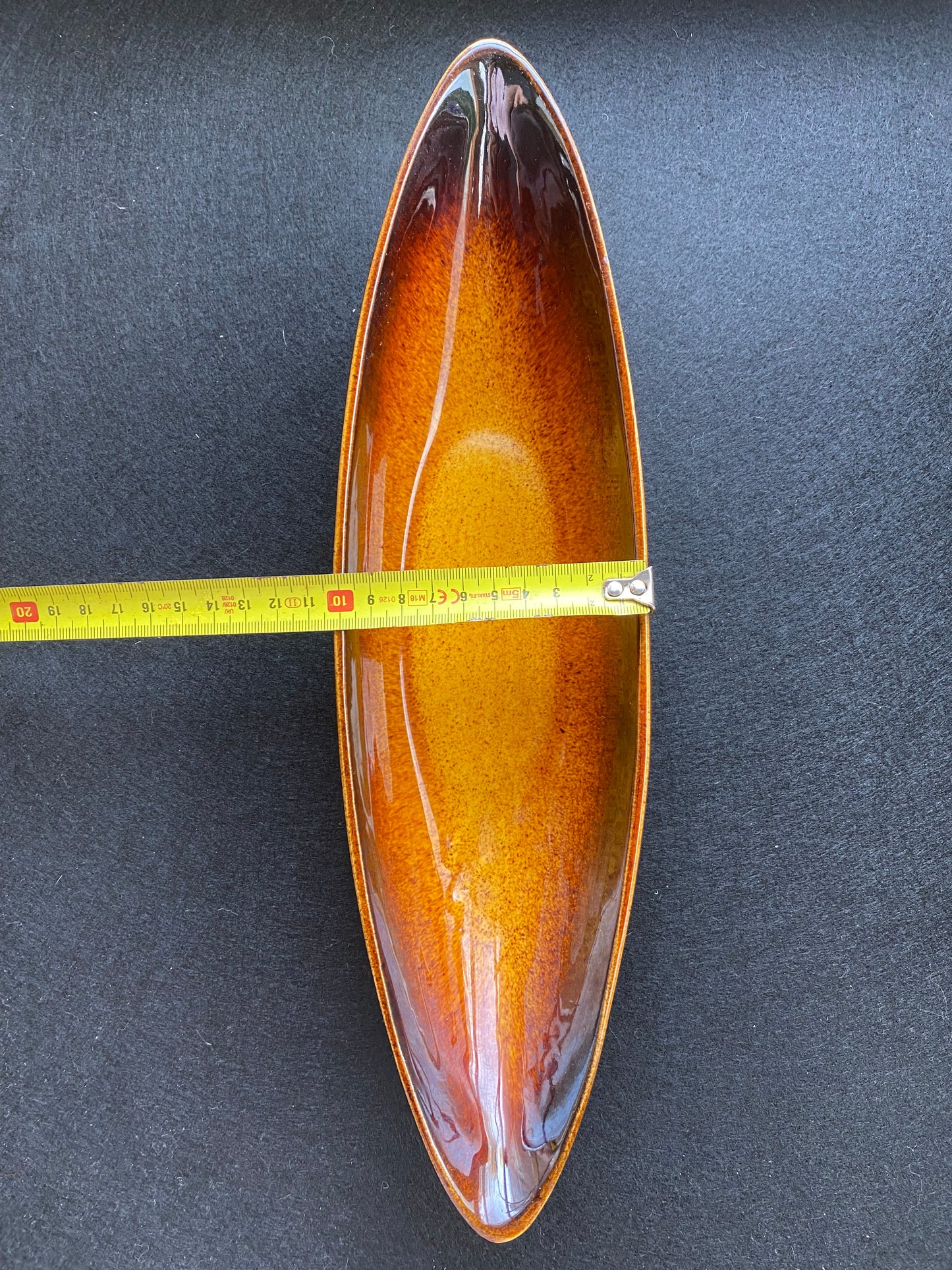 Ellis shape 13 - large canoe fruit bowl