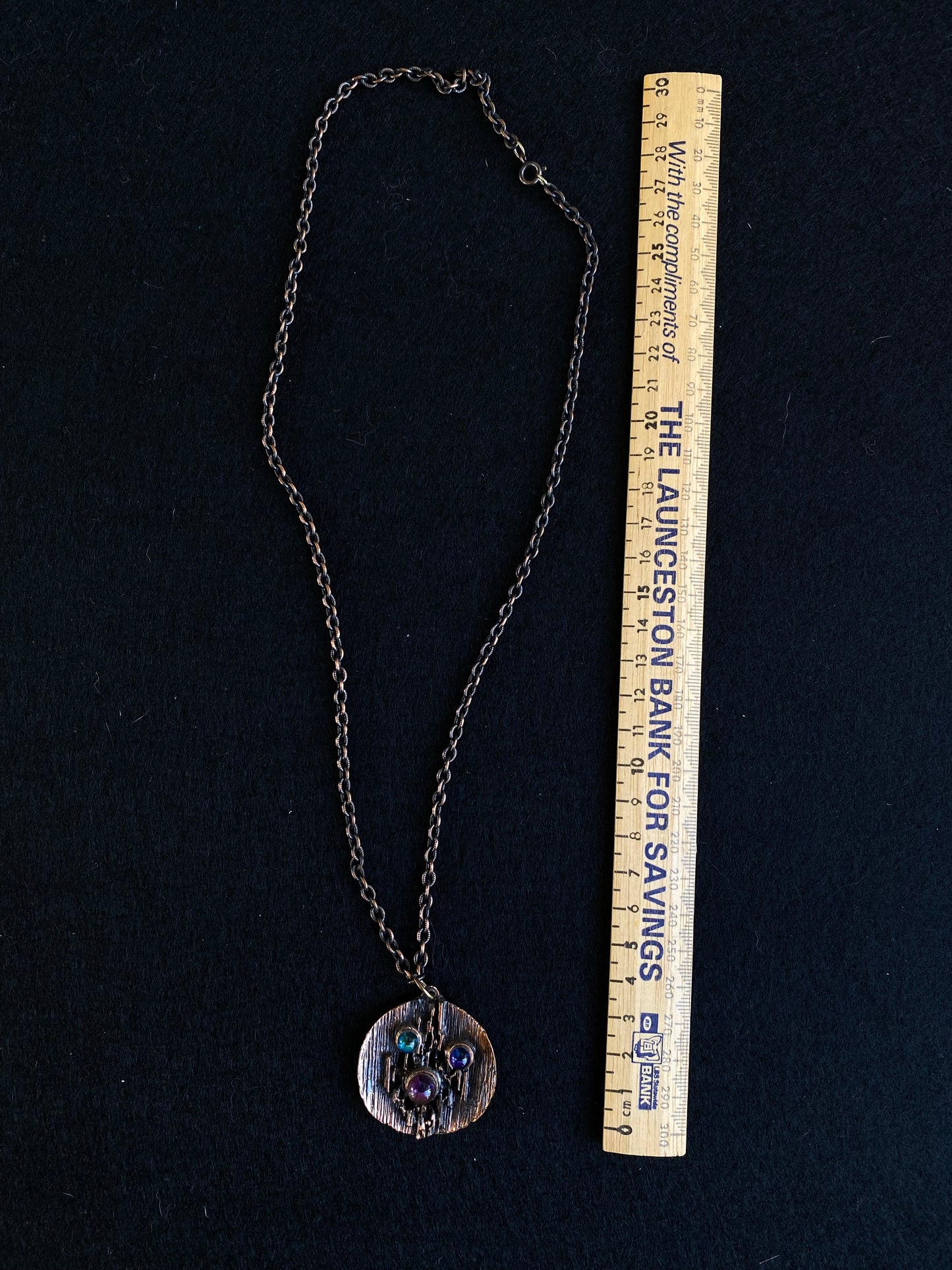 Retro long necklace and circle pendant