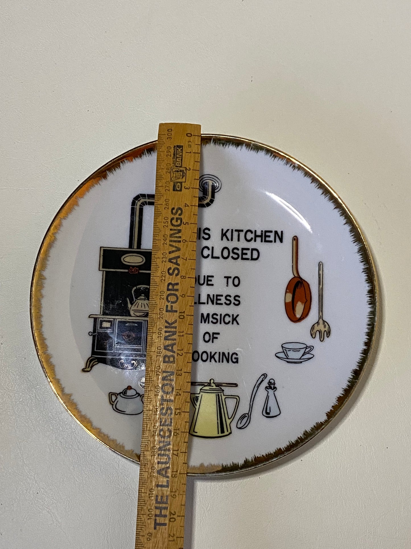 Vintage Japan Wall Plate - This kitchen is closed