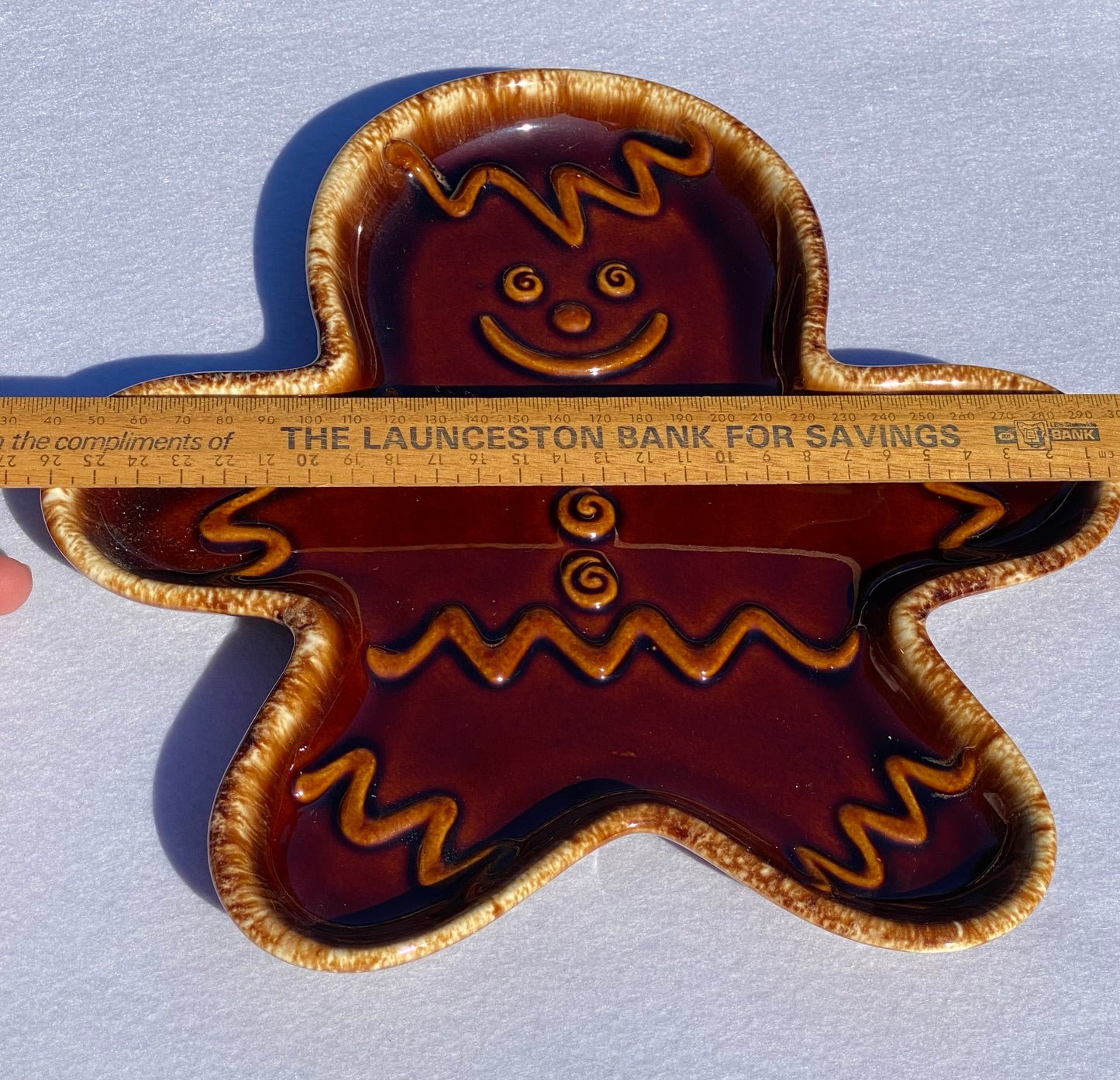 2. Vintage HULL USA Gingerbread Man Cookie plate