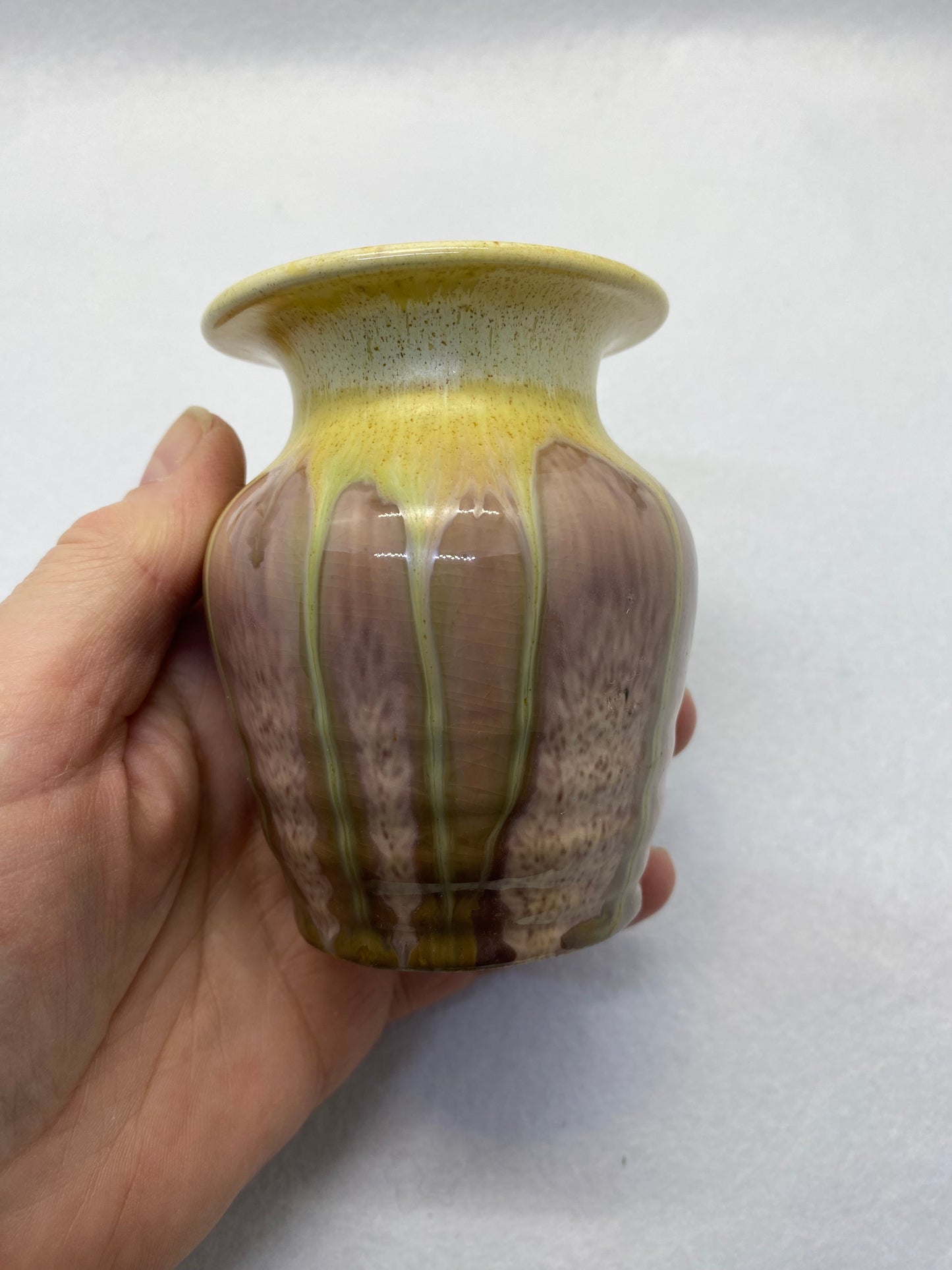 Remued Australia- late series 19 pottery vase