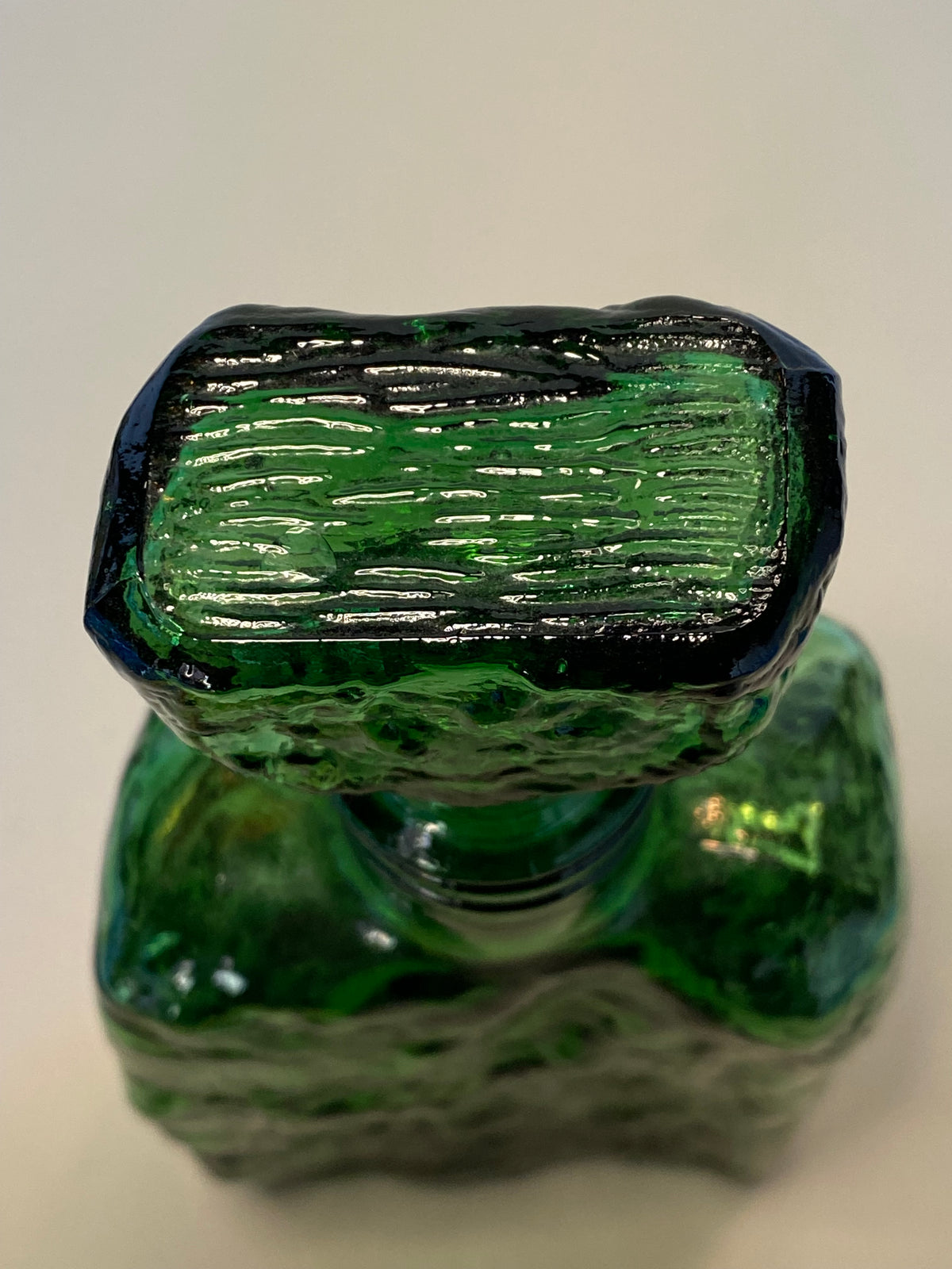 GREEN Brutalist Empoli Decanter