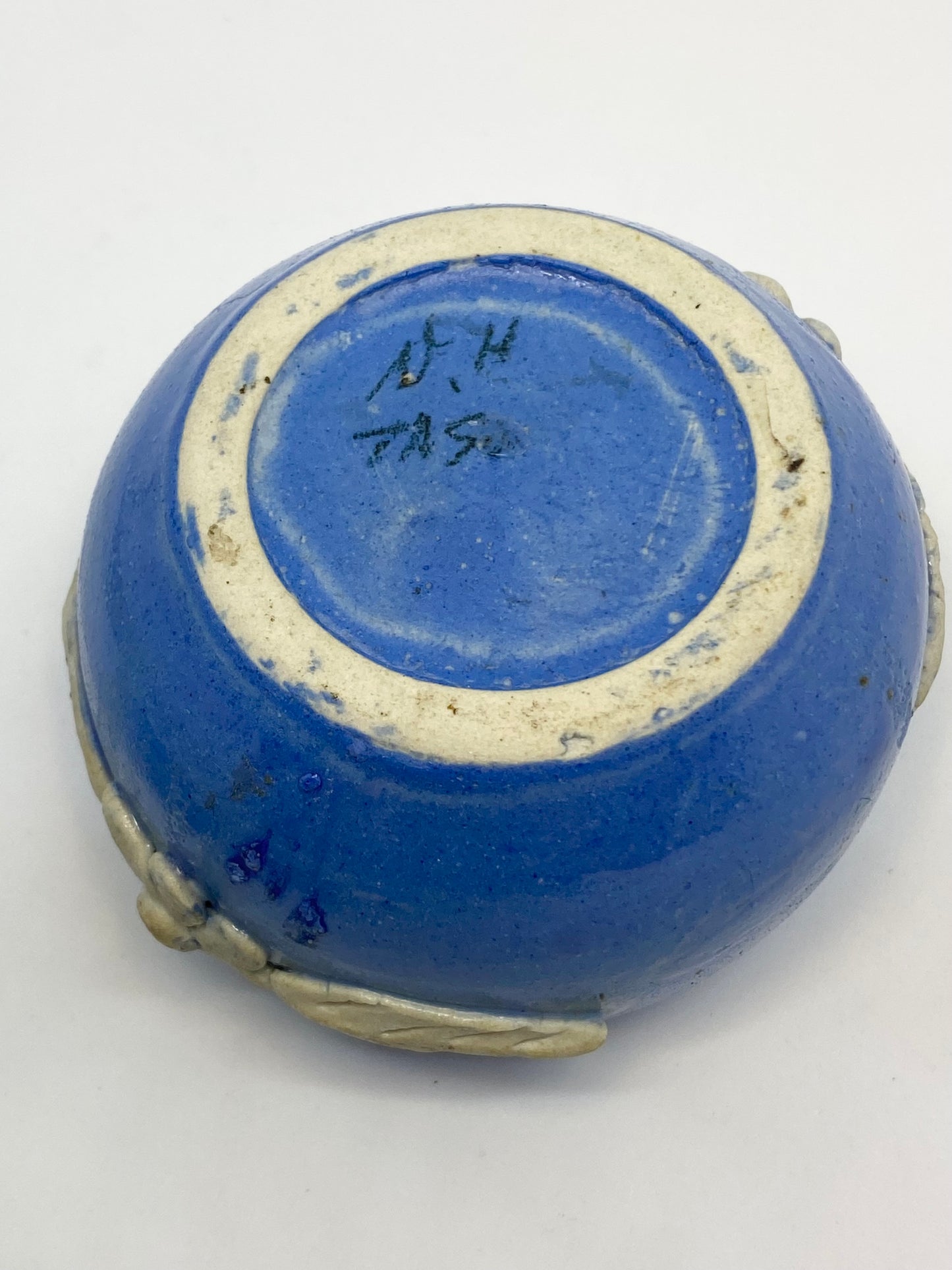 Vintage Tasmanian made pottery trinket box