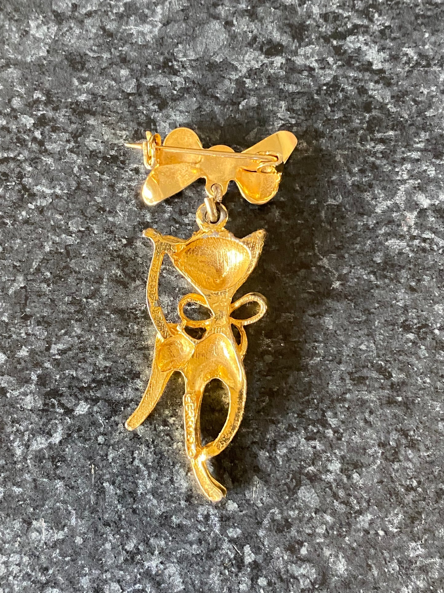 Vintage American 1950s Siamese Cat Brooch by Gerry’s Creations Inc