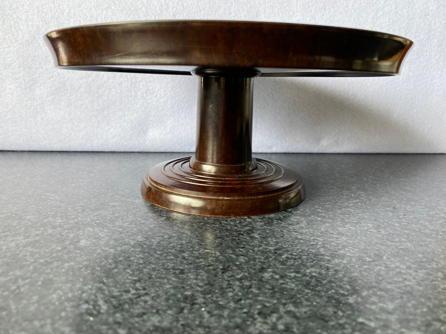 Tilley Plastics Bakelite Cake Stand in poo brown