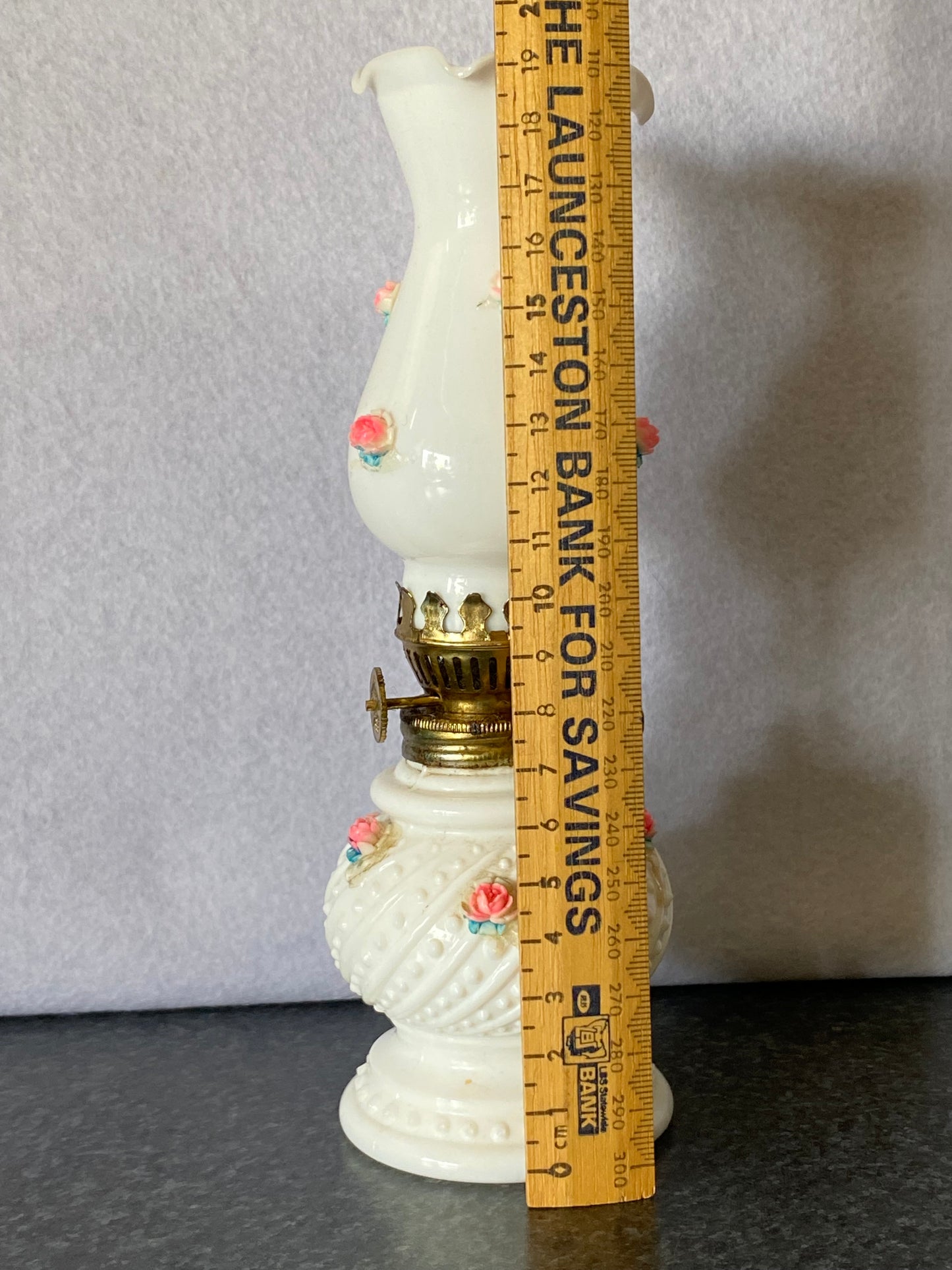 Vintage glowing floral oil Lamp White Milk Glass - 20cm tall