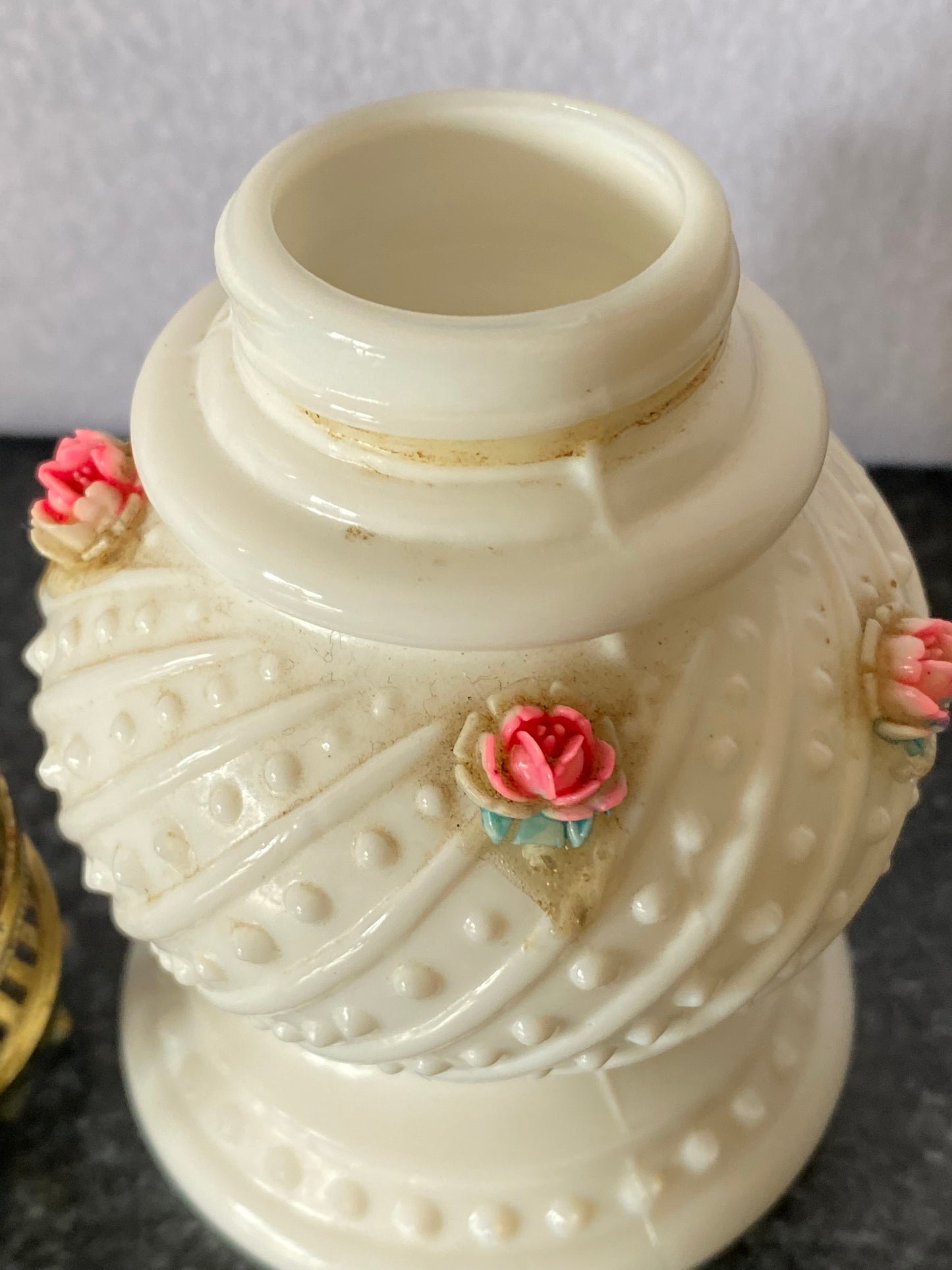 Vintage glowing floral oil Lamp White Milk Glass - 20cm tall