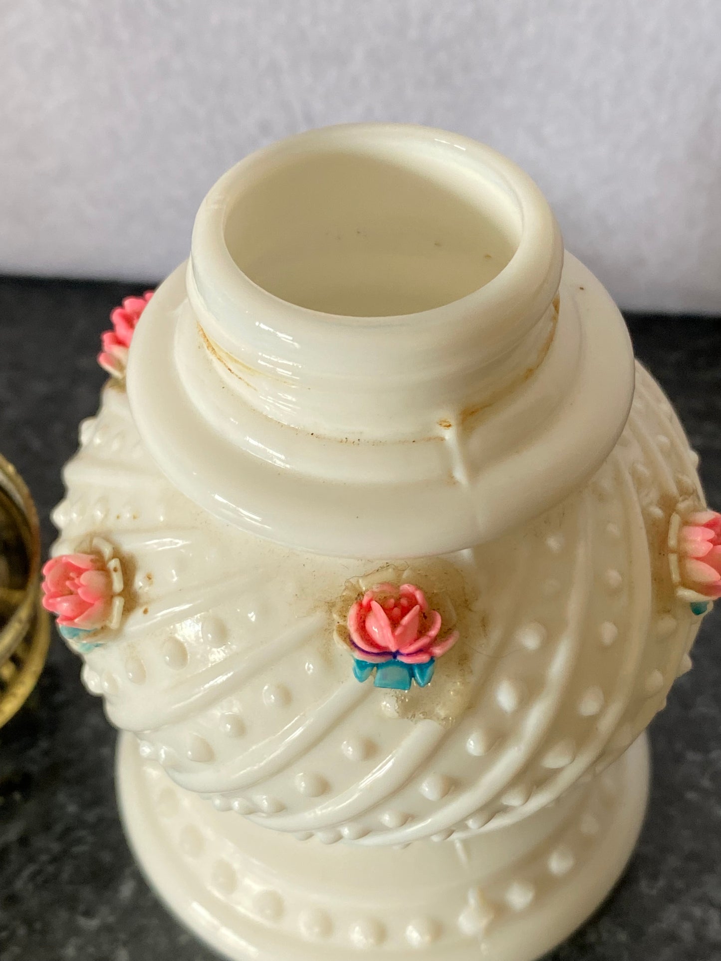 Vintage glowing floral oil Lamp White Milk Glass - 20cm tall