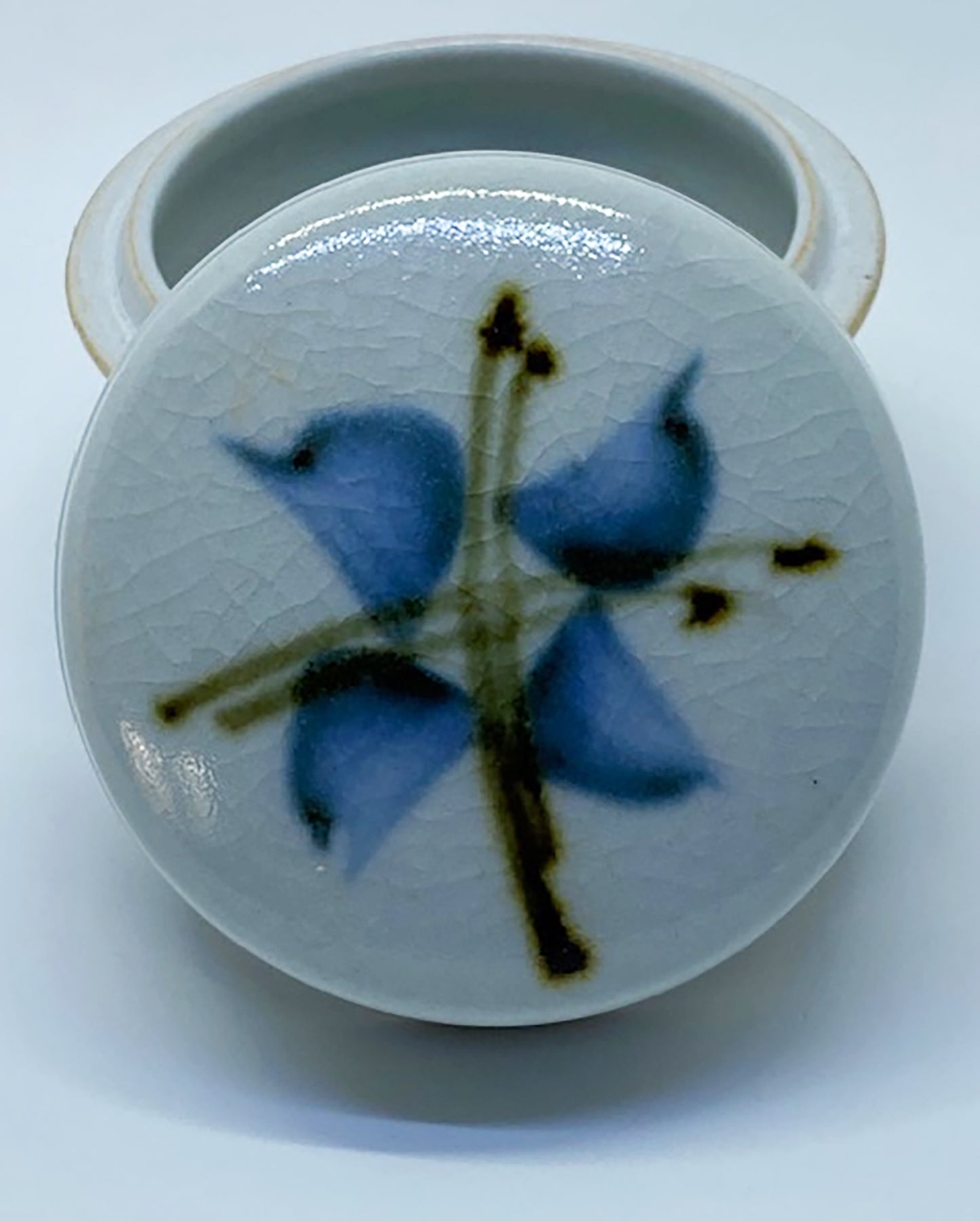 Les Blakebrough ceramic trinket container
