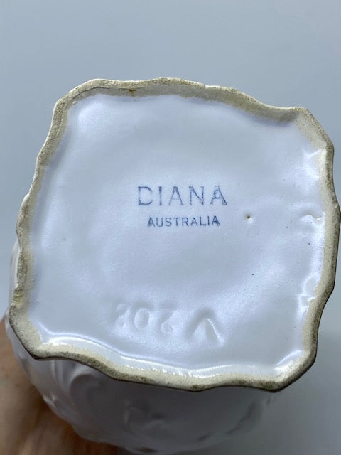 Diana Australia V208 vase