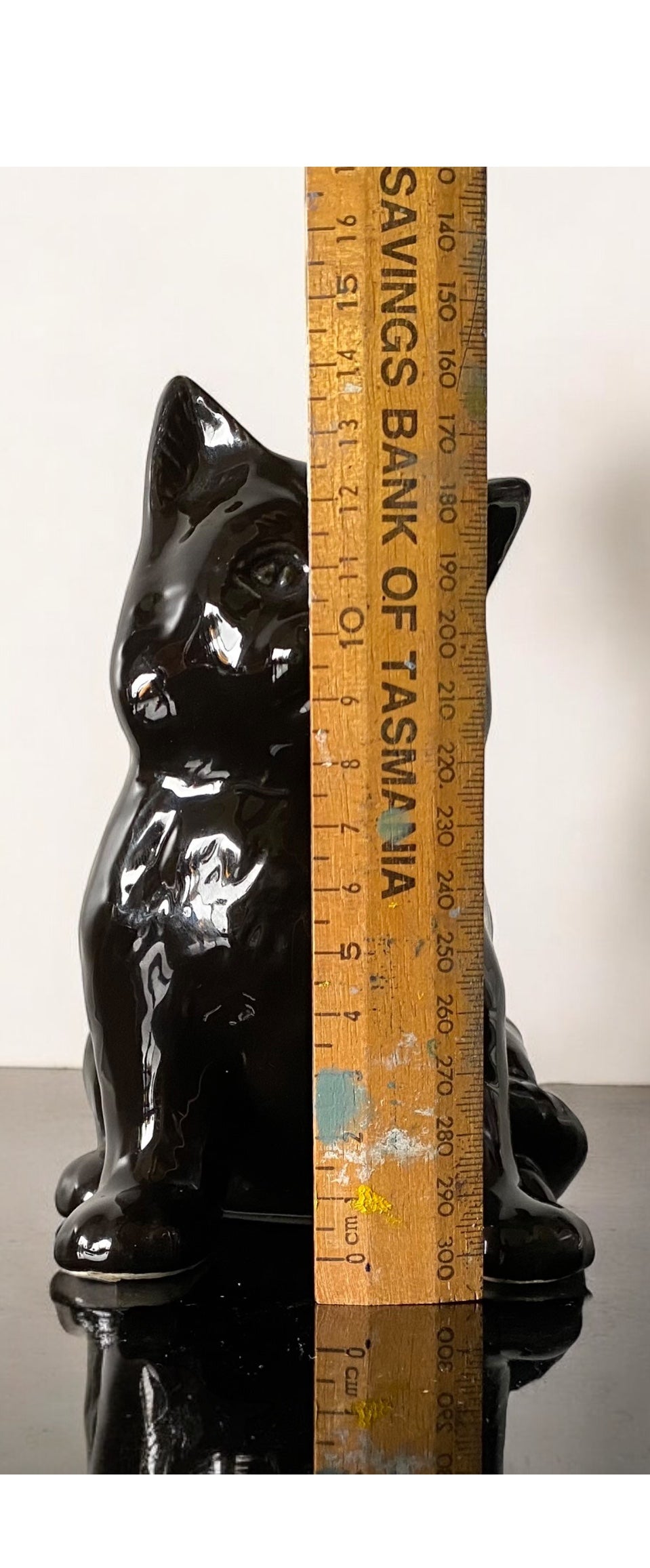 Black ceramic Cat - ENESCO. Imports corp - made in Taiwan (1970s) original sticker